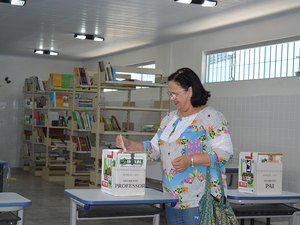 Semed prepara eleição para diretores de escolas em maio