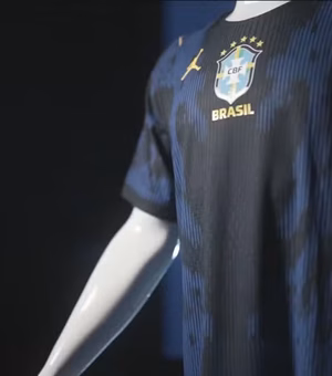 Camisa azul da Seleção para a Copa do Mundo tem estampa inspirada na fauna brasileira