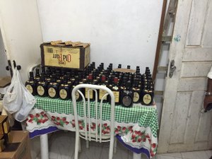 Polícia prende homem acusado de adulterar bebida em Maceió