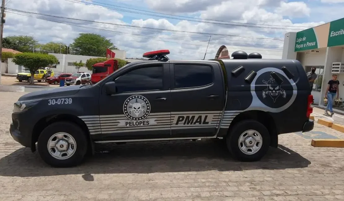 Homem é preso após se aproximar da mãe protegida por medida judicial em Penedo