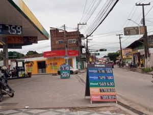 Preço da gasolina sofre ligeira queda em alguns postos de Arapiraca