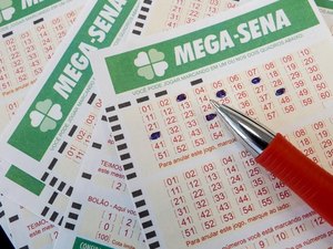 Mega-Sena pode pagar R$ 3 milhões no sorteio deste sábado