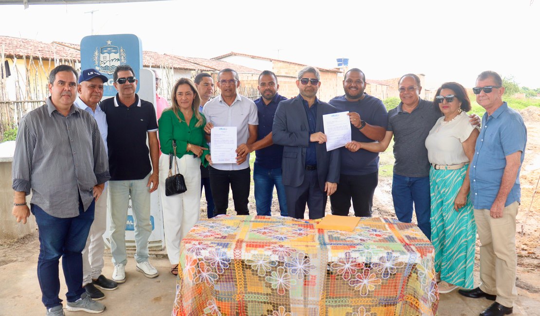 Matriz de Camaragibe assina Ordem de Serviço para a construção da primeira creche inclusiva de Alagoas