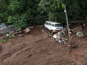 Chega a nove número de mortos pelo rompimento de barragem em Minas
