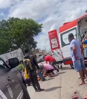 Colisão frontal entre carro e motocicleta deixa homem ferido em Arapiraca