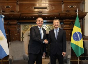 Bolsonaro diz que definiu ações para aprofundar parceria com Argentina