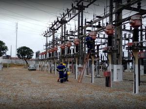 Fornecimento de energia em Maceió é normalizado após defeito em subestação