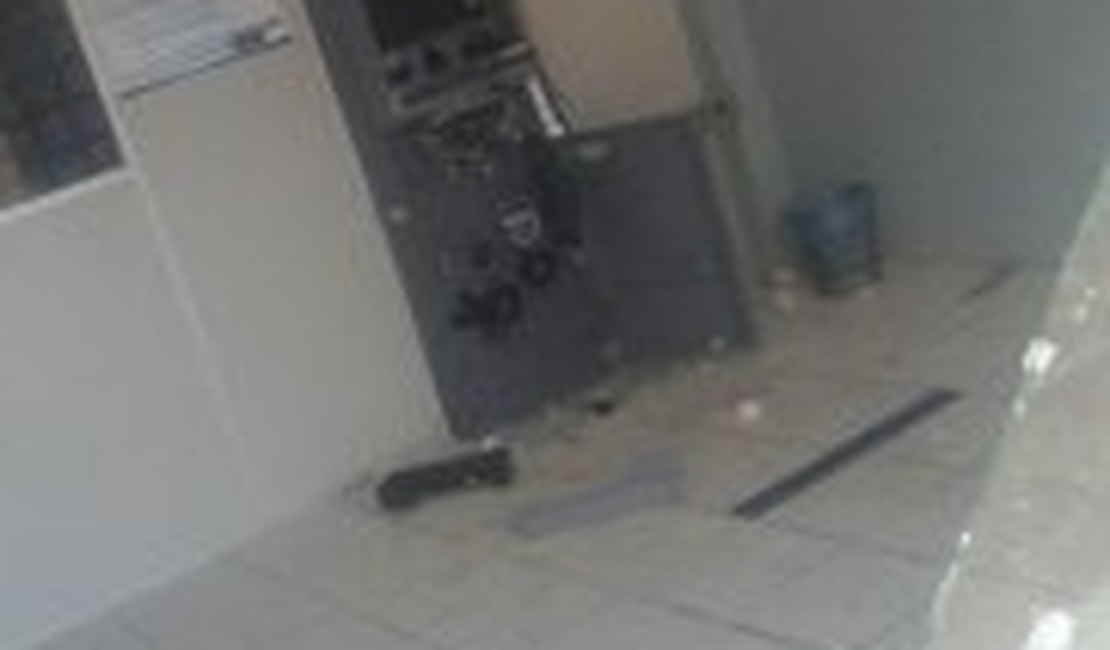 Assaltantes tentam explodir banco em Feliz Deserto