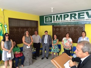 Prefeita inaugura Instituto de Previdência Municipal em Arapiraca