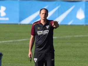 São Paulo passeia e vence em 1º jogo-treino no comando de Rogério Ceni