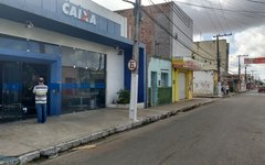 Bandidos explodem caixas eletrônicos da Caixa Econômica em Arapiraca