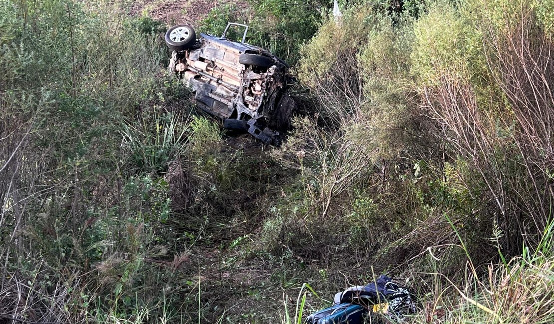 Grave acidente na BR-293 mata enteados da filha de Mano Menezes; técnico é liberado pelo Grêmio para acompanhar velório