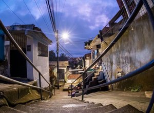 Mais duas comunidades de Maceió recebem iluminação com tecnologia LED