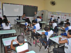 Renovação de matrículas para alunos da rede municipal termina nesta sexta-feira (16)