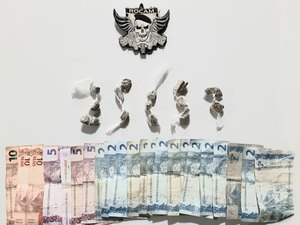 Dinheiro e bombinhas de maconha são apreendidos no bairro Brasília