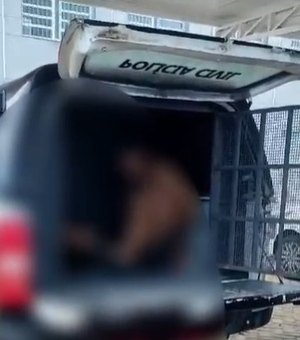 [Vídeo] Polícia Civil prende homem foragido por roubo, em Maceió