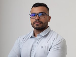 Professor de matemática de Delmiro Gouveia leva talento a podcast nos EUA