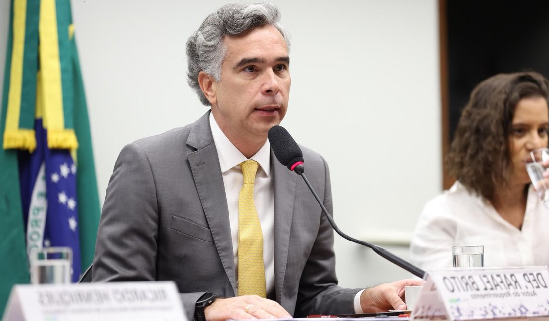 PL de Rafael Brito sobre piso salarial para professores temporário pode ser votado no STF a qualquer momento
