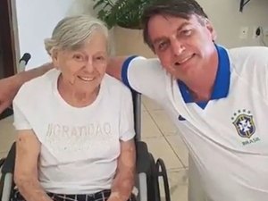 Corpo de D. Olinda, mãe de Bolsonaro, é sepultado em Eldorado (SP)