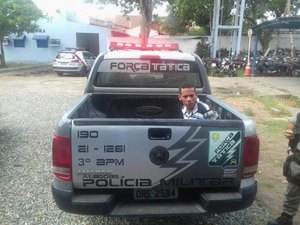 Homem é preso após assaltar jovem em Arapiraca