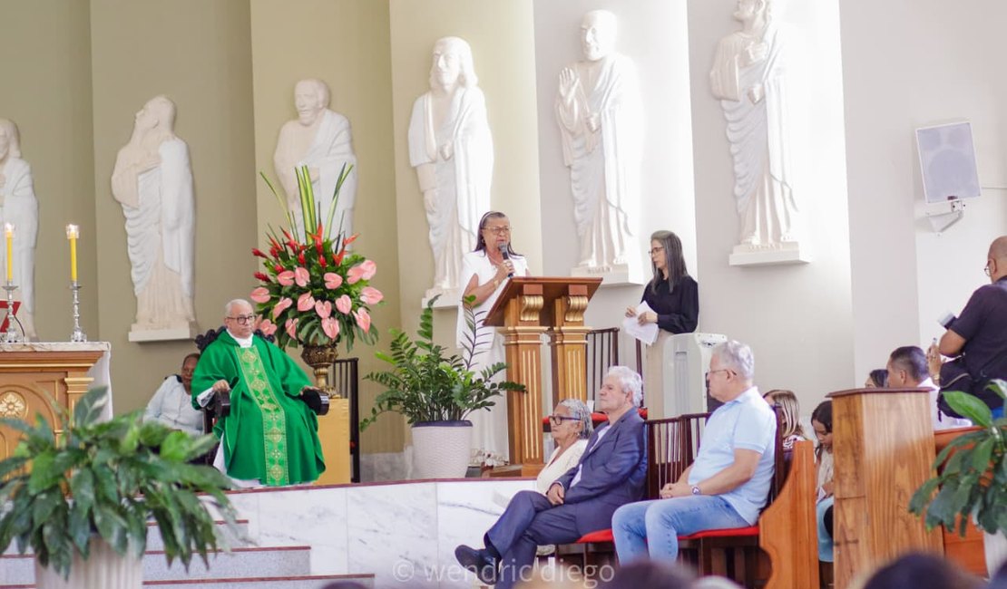 Missa em ação de graças comemora aniversário de Palmeira dos Índios