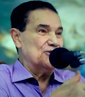 Divaldo Franco, um dos principais líderes espíritas do Brasil, morre aos 98 anos