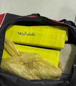 Mais de 30 kg de maconha, cocaína e crack são apreendidos em casa abandonada