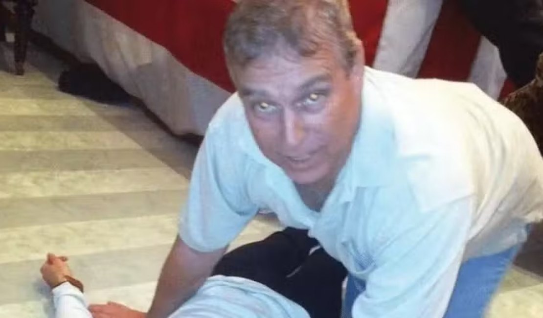 Ex-príncipe Andrew é preso por suspeita de conduta imprópria