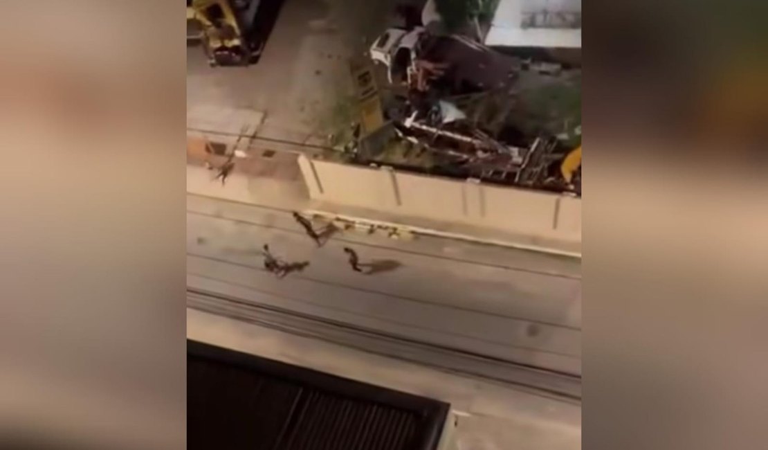Vídeo flagra gritaria e pedidos de socorro em assalto à mão armada no Centro de Maceió
