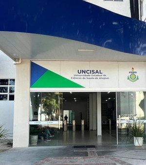 Justiça mantém fim do bônus na Uncisal; Defensoria tenta preservar vagas de 158 alunos