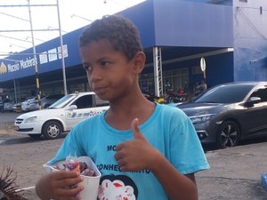 Mãe procura por filho de 8 anos desaparecido desde segunda-feira (3)