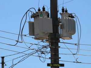 Conta de luz sobe e deve atingir quase 40% dos consumidores até junho