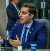 “Ser trans, por si só, não implica em prejuízo educacional”, afirma Caio Bebeto criticando criação de cota trans na UFAL