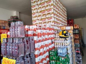 Operação contra sonegação fiscal autua depósito de bebidas em Maceió