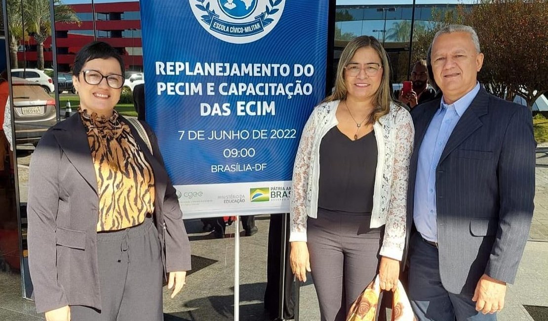 Secretário de Educação de Maragogi recebe certificado em Brasília
