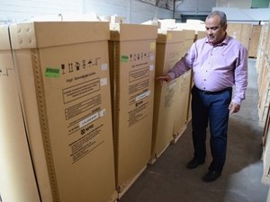 Governo do Estado e Sesau adquirem máquinas de hemodiálise