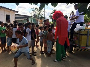 Voluntários vão doar presentes a crianças carentes de Porto Calvo