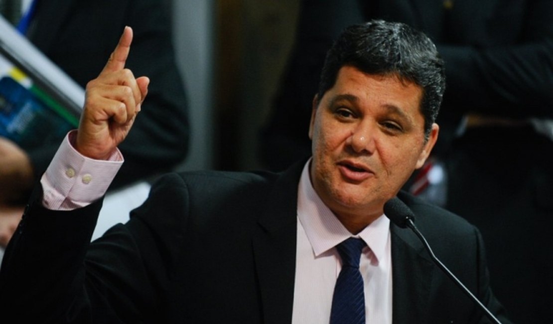 Comissionados e terceirizados podem ser proibidos de fazer doação a campanhas