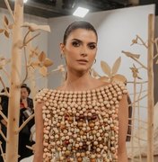 Primeira-dama prestigia trabalho de estilista maceioense no São Paulo Fashion Week