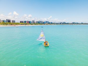 Alagoas está entre os 10 destinos mais comercializados por operadoras de turismo em 2025