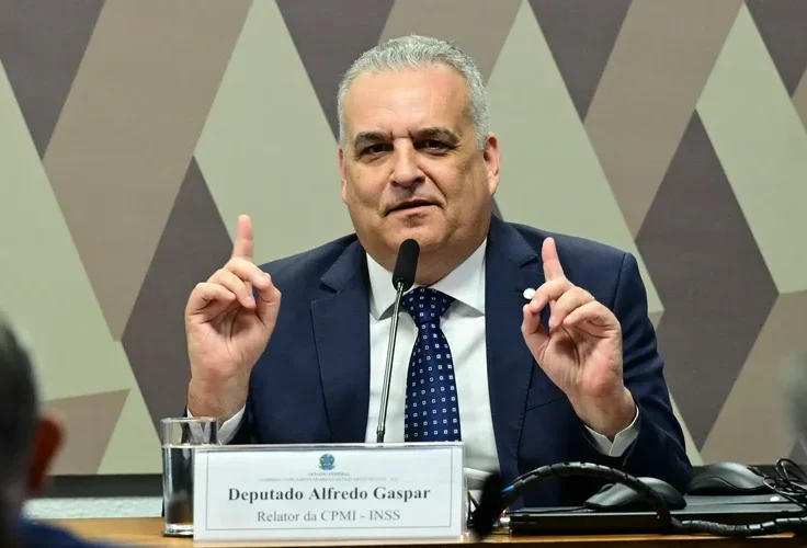 Ao pedir impeachment de Toffoli, Gaspar já opina como senador; “Senadores se escondem”