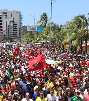 Ato contra blindagem e anistia em Maceió supera expectativa de organizadores