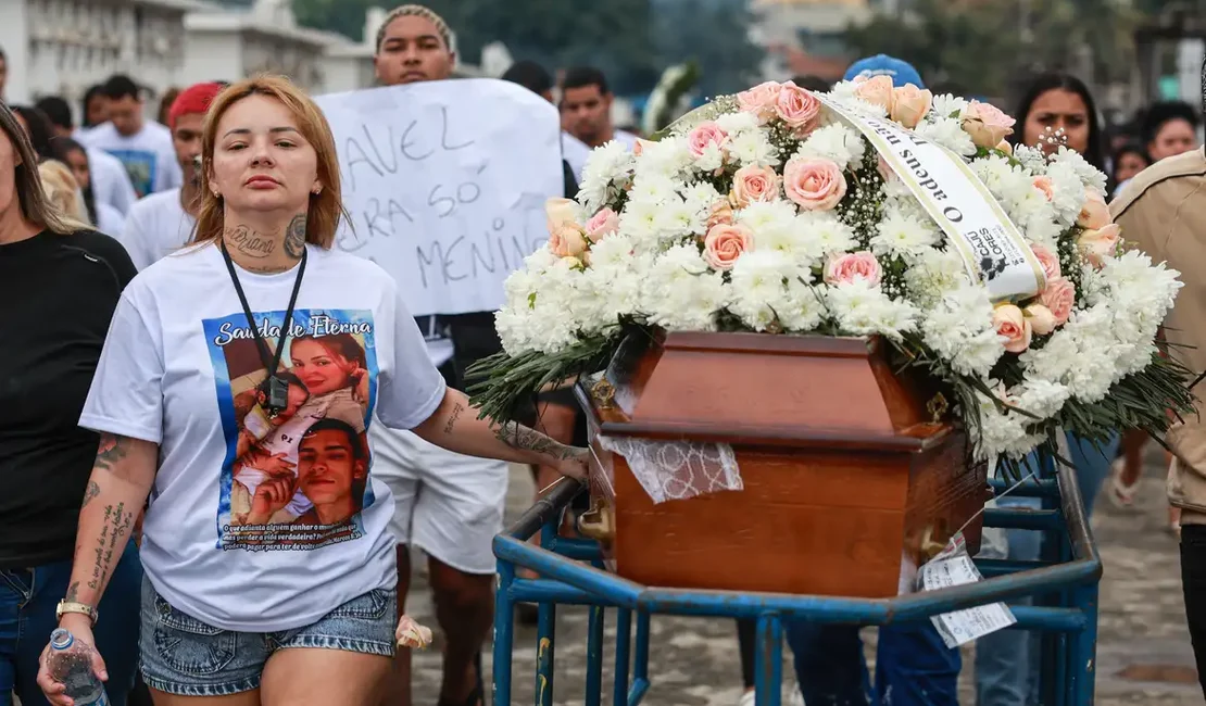 Últimos corpos de pessoas assassinadas em operação no Rio deixam o IML