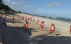 Aulas também ocorrem na praia de Maragogi