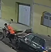 Jovem é flagrado furtando motocicleta no bairro Alto do Cruzeiro, em Arapiraca