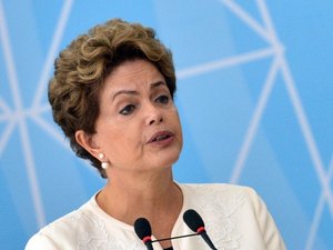 Justiça do Rio Grande do Sul autoriza Dilma a viajar em aeronaves da FAB