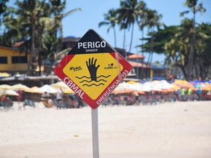 Turista de São Paulo é resgatado após se afogar na Praia da Sereia, em Maceió