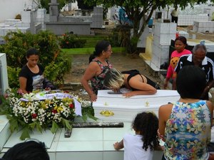 Advogado de Joyce Soares só vai apresenta-la na quarta,17