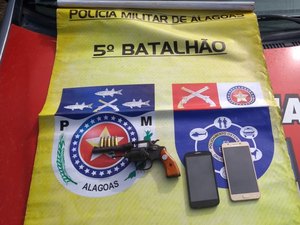 Homens são presos por porte ilegal de arma no Benedito Bentes