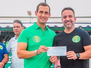 Henrique Tenório assina ficha do MDB e vai disputar eleição em Campo Alegre pela legenda dos Renans